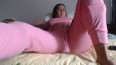 Snapshot of miilu74 chatting on December 30, 2024, 5:44 pm Miilu74 online show from December 30, 2024, 5:44 pm