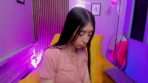 miilu  online show from March 20, 2026, 4:06 am