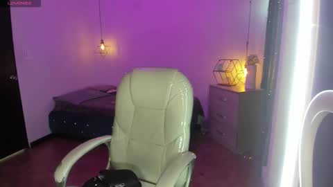 Snapshot of miiss_greyy chatting on September 13, 2025, 11:43 am miiss_greyy online show from September 13, 2025, 11:43 am