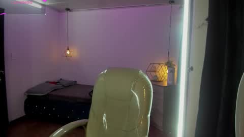 Snapshot of miiss_greyy chatting on September 23, 2025, 11:46 am miiss_greyy online show from September 23, 2025, 11:46 am