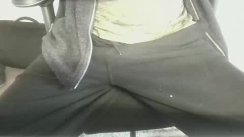 mik online show from February 4, 2026, 9:04 am