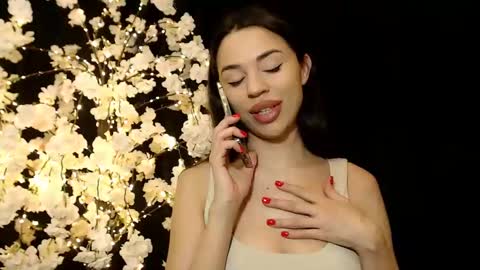 Snapshot of mika_gold7 chatting on December 11, 2024, 5:37 pm Mika online show from December 11, 2024, 5:37 pm