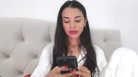 Snapshot of mika_gold7 chatting on September 21, 2025, 11:34 am Mika online show from September 21, 2025, 11:34 am