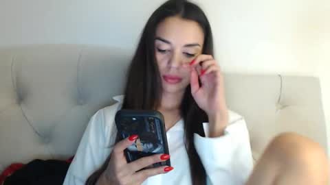 Snapshot of mika_gold7 chatting on September 24, 2025, 7:50 pm Mika online show from September 24, 2025, 7:50 pm