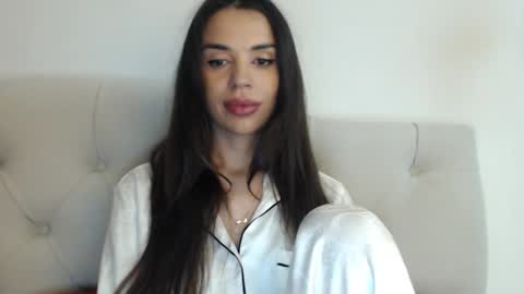 Snapshot of mika_gold7 chatting on October 9, 2025, 5:55 pm Mika online show from October 9, 2025, 5:55 pm