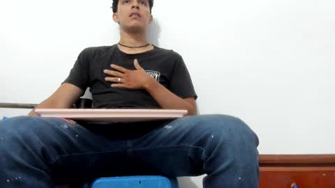 Snapshot of mikael_stor chatting on September 25, 2025, 11:36 am mikael_stor online show from September 25, 2025, 11:36 am