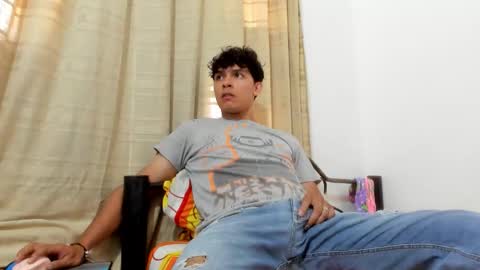 Snapshot of mikael_stor chatting on October 29, 2025, 11:23 am mikael_stor online show from October 29, 2025, 11:23 am