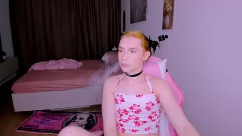 Snapshot of mikaella_nicole chatting on June 7, 2026, 8:01 pm mikaella_nicole online show from June 7, 2026, 8:01 pm