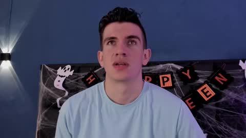 mikael online show from October 26, 2025, 3:56 am