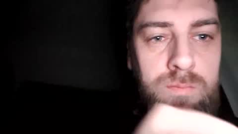 Snapshot of mikavfr chatting on January 10, 2025, 4:33 am Mika online show from January 10, 2025, 4:33 am