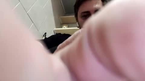 Snapshot of mikavfr chatting on February 18, 2025, 6:37 pm Mika online show from February 18, 2025, 6:37 pm