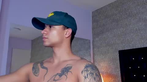 Snapshot of mike2_wills chatting on December 3, 2024, 7:21 am Mike2 wills online show from December 3, 2024, 7:21 am