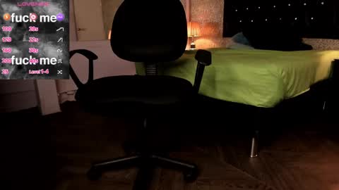 Snapshot of mike2_wills chatting on January 25, 2025, 6:55 am Mike2 wills online show from January 25, 2025, 6:55 am