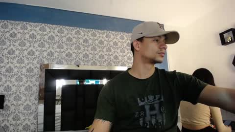 Snapshot of mike2_wills chatting on February 12, 2025, 5:37 am Mike2 wills online show from February 12, 2025, 5:37 am