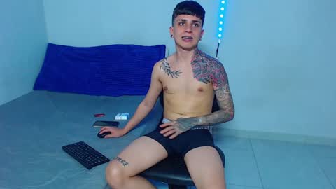 Snapshot of mike777jr chatting on January 30, 2025, 4:06 am Mike IMDEPENDIENT MODEL online show from January 30, 2025, 4:06 am