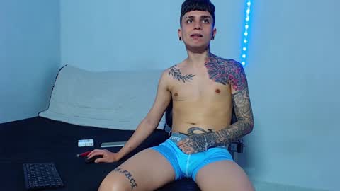 Snapshot of mike777jr chatting on February 9, 2025, 2:49 am Mike IMDEPENDIENT MODEL online show from February 9, 2025, 2:49 am