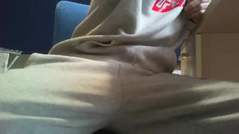 Snapshot of mike85bg chatting on February 12, 2025, 9:31 am mike85bg online show from February 12, 2025, 9:31 am