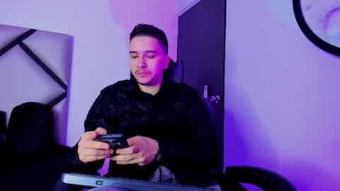 Snapshot of mike_257_ chatting on October 28, 2025, 11:36 am Mike online show from October 28, 2025, 11:36 am