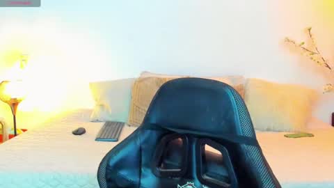 Henry Price online show from July 6, 2026, 3:03 pm
