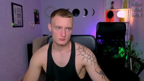 Snapshot of mike_crist chatting on June 17, 2026, 7:04 pm Mike online show from June 17, 2026, 7:04 pm