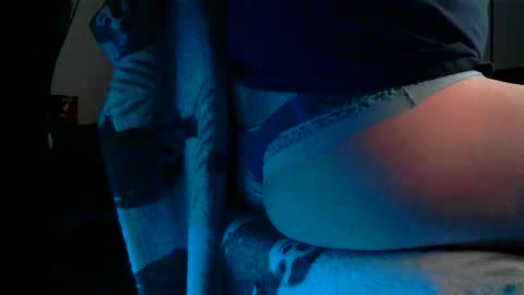 Snapshot of mike_davis44444 chatting on February 20, 2026, 8:27 am mike_davis44444 online show from February 20, 2026, 8:27 am