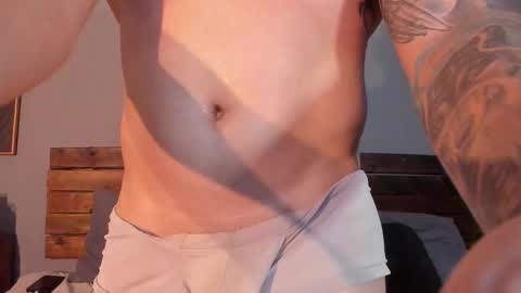 Snapshot of mike_montoya chatting on February 20, 2026, 1:24 am Mike Montoya online show from February 20, 2026, 1:24 am