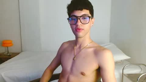 Mike Pineapple online show from November 29, 2025, 3:53 am