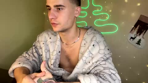 Snapshot of mike_severi chatting on December 21, 2024, 9:55 am Mike online show from December 21, 2024, 9:55 am