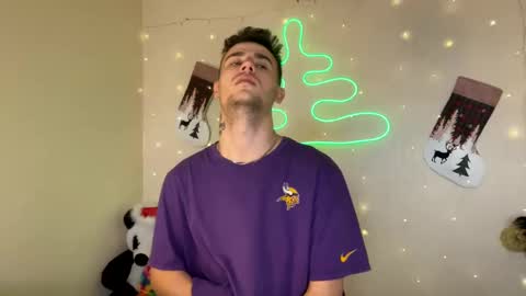 Snapshot of mike_severi chatting on December 26, 2024, 11:32 am Mike online show from December 26, 2024, 11:32 am