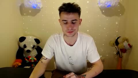 Snapshot of mike_severi chatting on February 4, 2025, 3:15 pm Mike online show from February 4, 2025, 3:15 pm