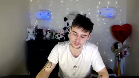 Snapshot of mike_severi chatting on February 26, 2025, 1:19 pm Mike online show from February 26, 2025, 1:19 pm