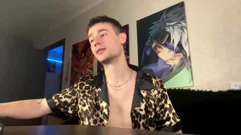 Snapshot of mike_severi chatting on October 9, 2025, 5:49 am Mike online show from October 9, 2025, 5:49 am