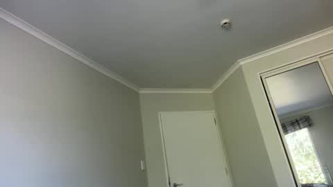 Snapshot of mike_sunn chatting on March 16, 2026, 12:17 am Mike online show from March 16, 2026, 12:17 am