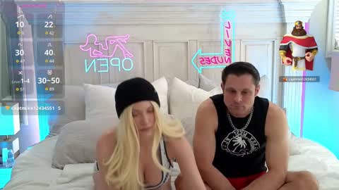 Snapshot of mikeandjoslin chatting on March 9, 2025, 10:19 pm HOTcouple69 online show from March 9, 2025, 10:19 pm