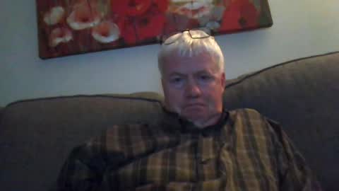mikeb3200 online show from July 14, 2026, 3:22 am