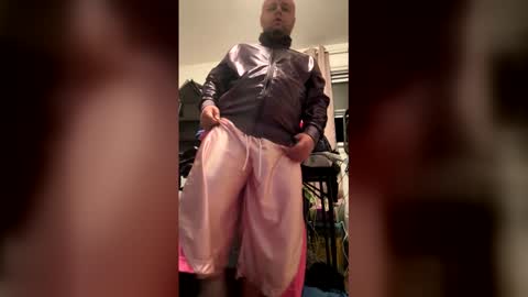 mikeballshorts online show from June 8, 2026, 5:19 am