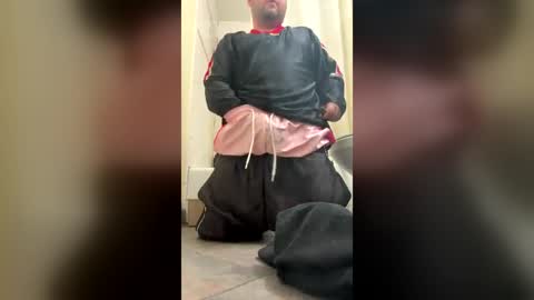 mikeballshorts online show from July 25, 2026, 9:29 am
