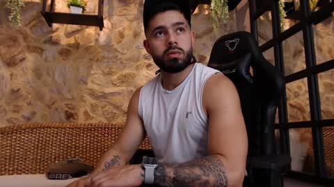 Snapshot of mikeblare chatting on January 18, 2025, 7:15 pm Mike Blare online show from January 18, 2025, 7:15 pm