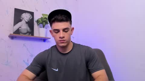 Snapshot of mikecooper_ chatting on January 28, 2025, 4:18 am Mike Cooper online show from January 28, 2025, 4:18 am