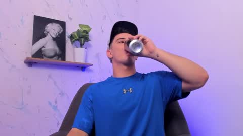 Snapshot of mikecooper_ chatting on January 30, 2025, 8:11 am Mike Cooper online show from January 30, 2025, 8:11 am