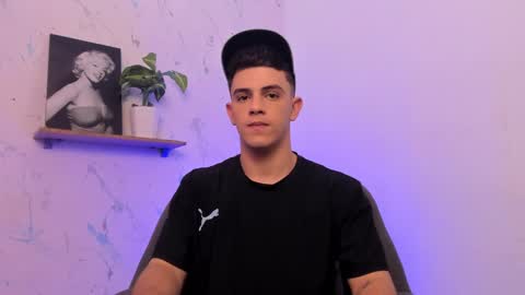 Snapshot of mikecooper_ chatting on February 8, 2025, 6:33 am Mike Cooper online show from February 8, 2025, 6:33 am