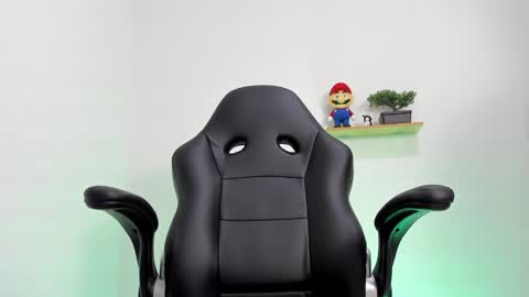 Mike Cooper online show from November 25, 2025, 3:06 am