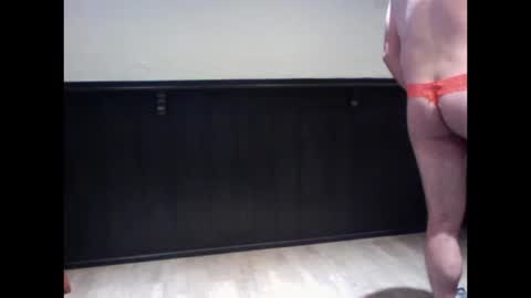 Snapshot of mikedriner21 chatting on October 15, 2025, 4:40 pm mikedriner online show from October 15, 2025, 4:40 pm