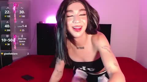 Snapshot of mikee_g chatting on February 12, 2025, 10:59 pm ZARA BLARE online show from February 12, 2025, 10:59 pm