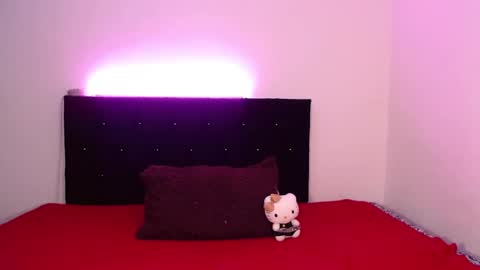 Snapshot of mikee_g chatting on February 17, 2025, 11:09 pm ZARA BLARE online show from February 17, 2025, 11:09 pm