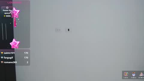 Snapshot of mikee_g chatting on March 8, 2025, 11:18 pm ZARA BLARE online show from March 8, 2025, 11:18 pm