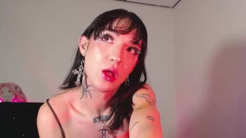 Snapshot of mikee_g chatting on November 3, 2025, 3:30 am ZARA BLARE online show from November 3, 2025, 3:30 am