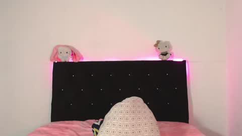 Snapshot of mikee_g chatting on November 7, 2025, 4:23 am ZARA BLARE online show from November 7, 2025, 4:23 am