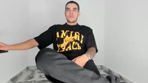 mikee_scooth online show from January 13, 2026, 6:02 pm