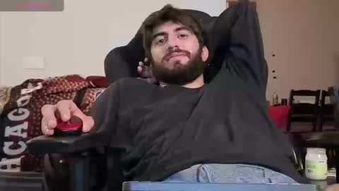 Snapshot of mikehawk1589 chatting on September 10, 2025, 4:45 am mikehawk1589 online show from September 10, 2025, 4:45 am